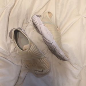 Nike Free Rn (Laceless)